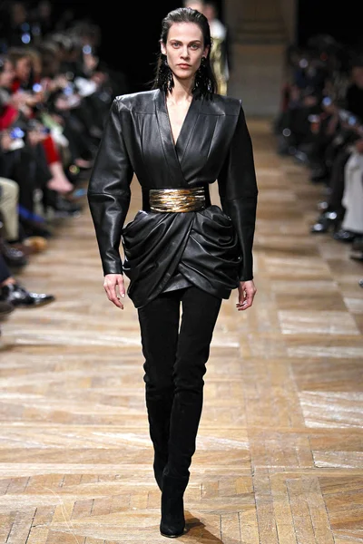 Look 5